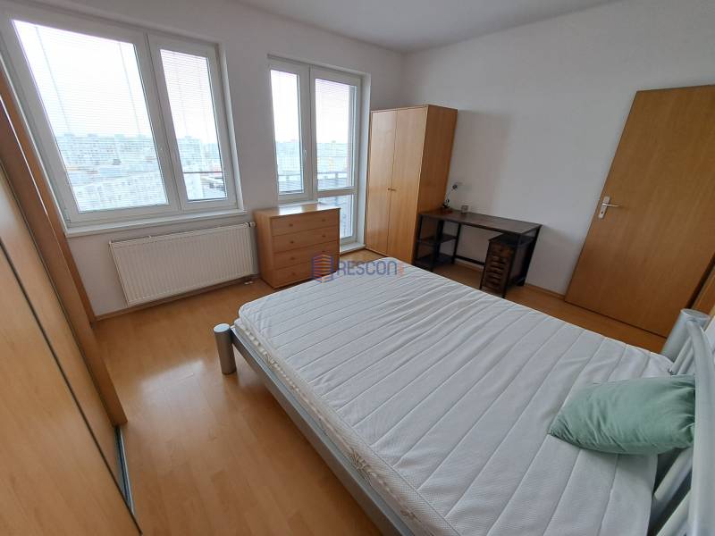 Rent One bedroom apartment, One bedroom apartment, Vyšehradská, Bratis