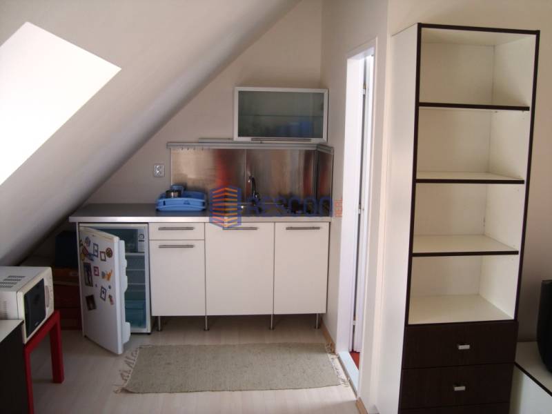 Rent Studio, Studio, Halašova, Bratislava - Nové Mesto, Slovakia
