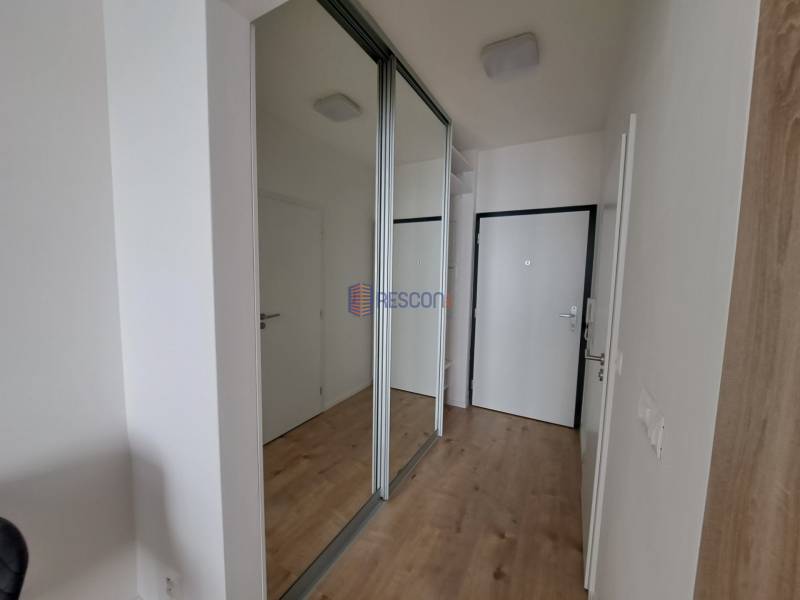 Rent Studio, Studio, Fialová, Bratislava - Petržalka, Slovakia
