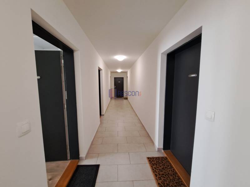 Rent Studio, Studio, Fialová, Bratislava - Petržalka, Slovakia