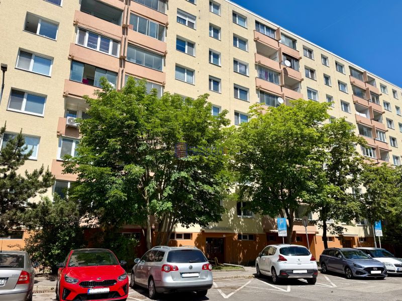 Sale Three bedroom apartment, Three bedroom apartment, Pri kríži, Brat