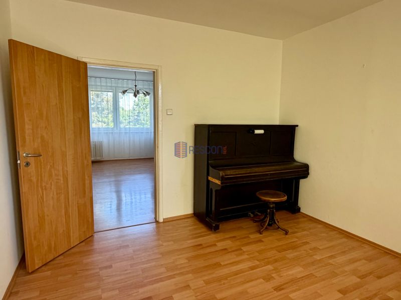 Sale Three bedroom apartment, Three bedroom apartment, Pri kríži, Brat