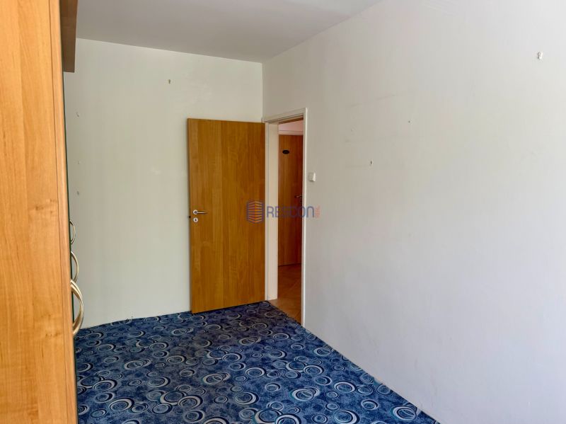 Sale Three bedroom apartment, Three bedroom apartment, Pri kríži, Brat