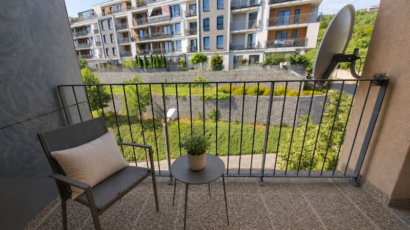 Rent Single studio, Single studio, Sliačska, Bratislava - Nové Mesto, 