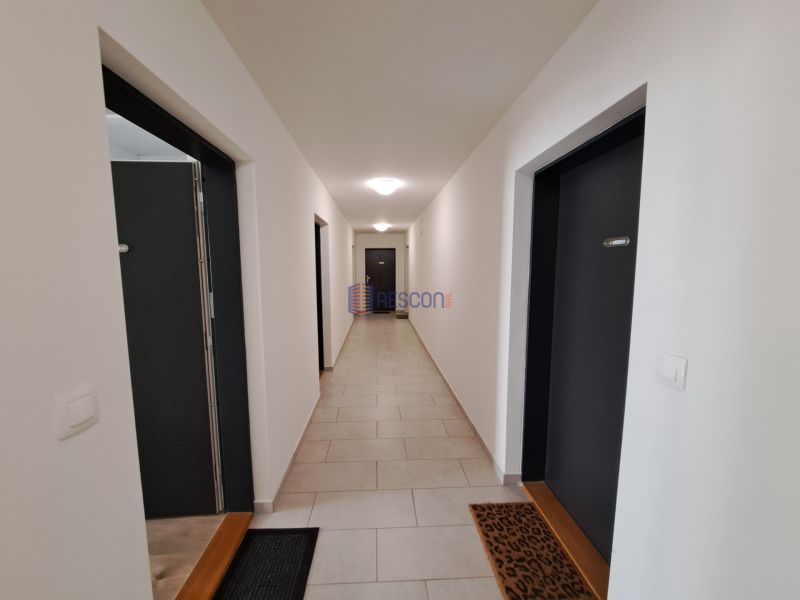 Rent Studio, Studio, Fialová, Bratislava - Petržalka, Slovakia